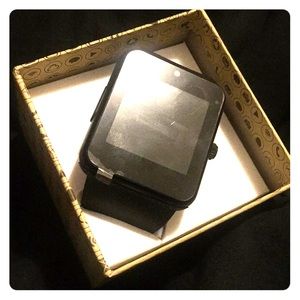 Bluetooth Smartwatch for Apple Iphones and Android